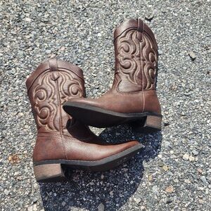 Brown Western Cowboy Boots Sz 3 big kids